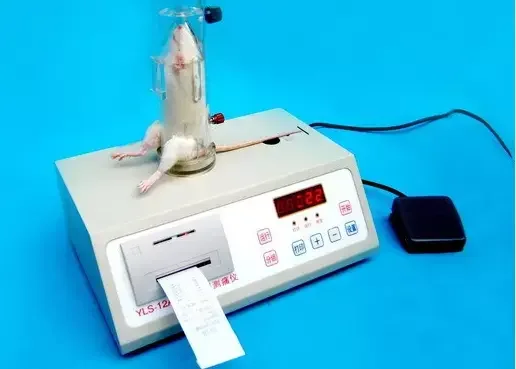 Labor-Ausrüstung Heizplatte An – Medical Lab Study Bewertung und Preis